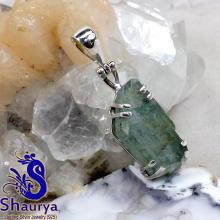 AQR964-Handmade Beautiful Pendant Natural Aquamarine Rough Gemstone With 925 Sterling Silver